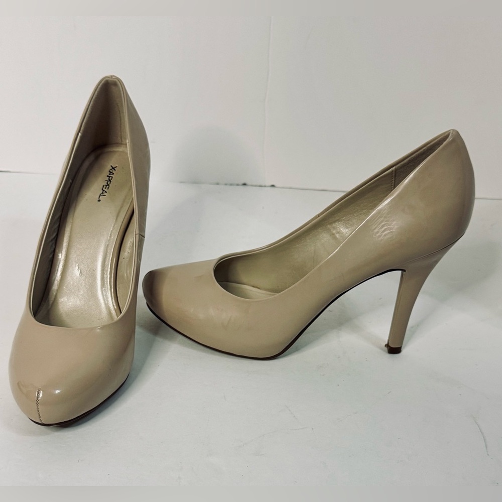 X APPEAL Taupe Heeled Pumps
